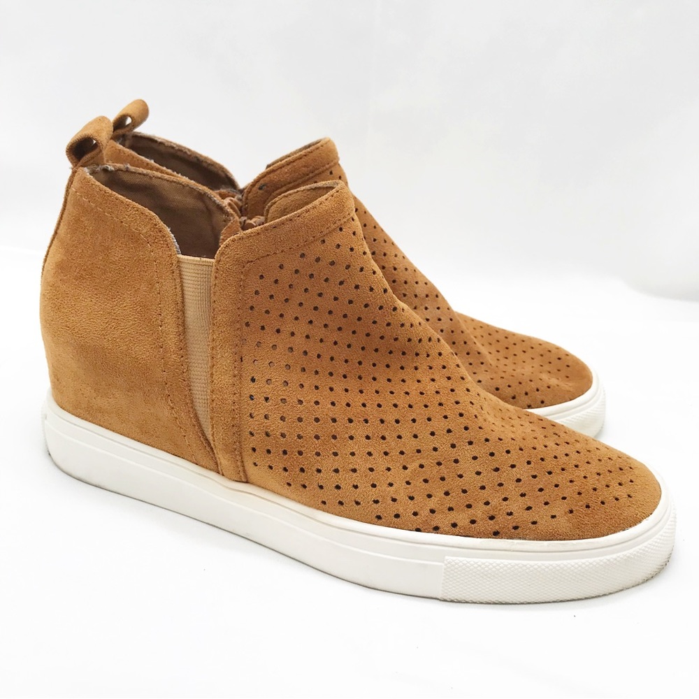 Steven by Steve Madden Clarke hidden wedge booties size 7